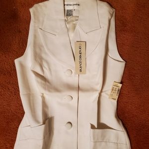 Never Worn Pique B & W Skirt and Top Set